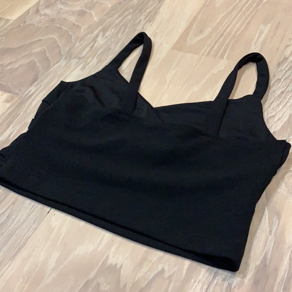 Dynamite Cross front crop top - Size Medium - Picture 5 of 7